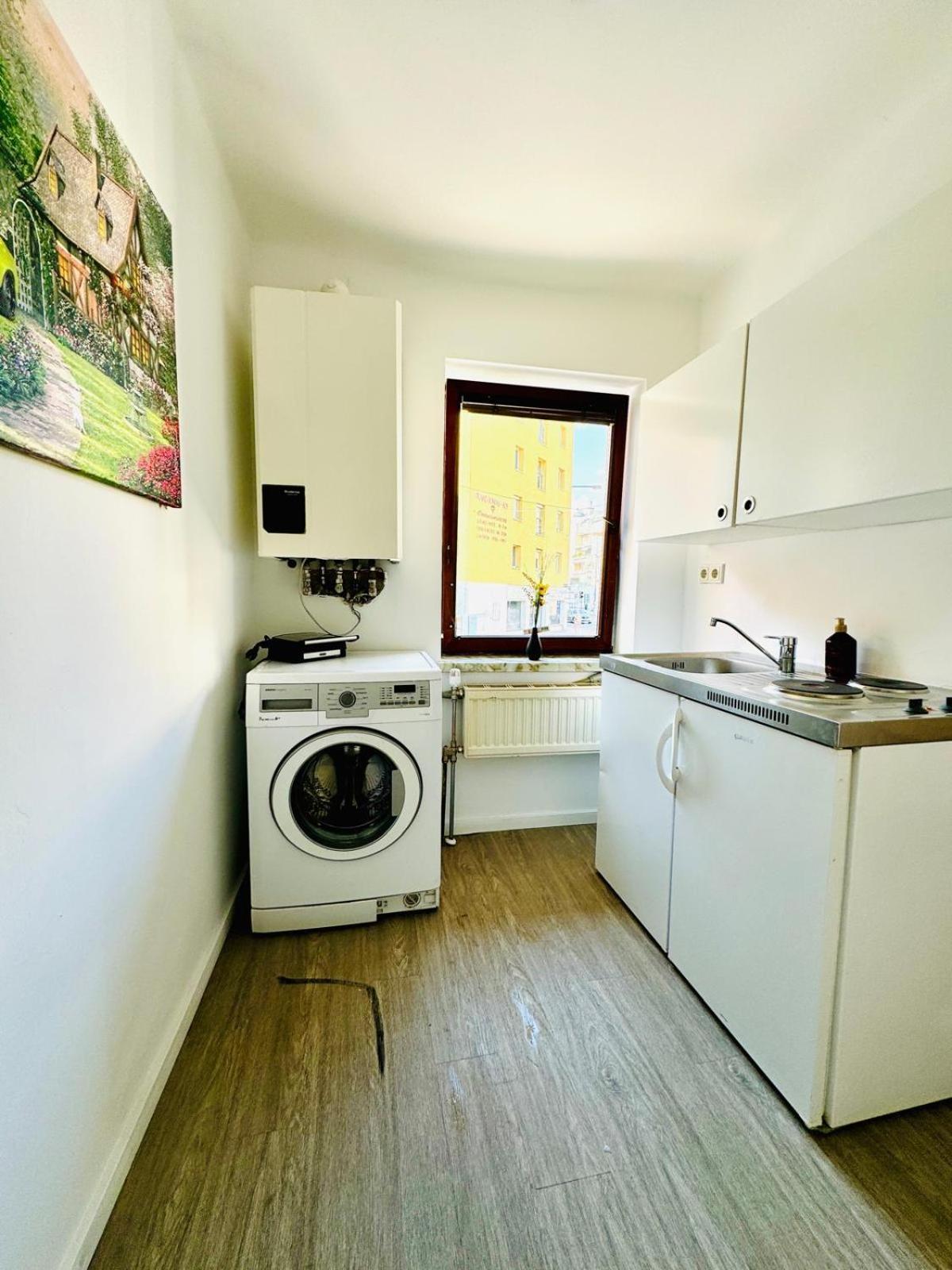 Very Spacious Apartment For Up To 7P With Great Location فيينا المظهر الخارجي الصورة