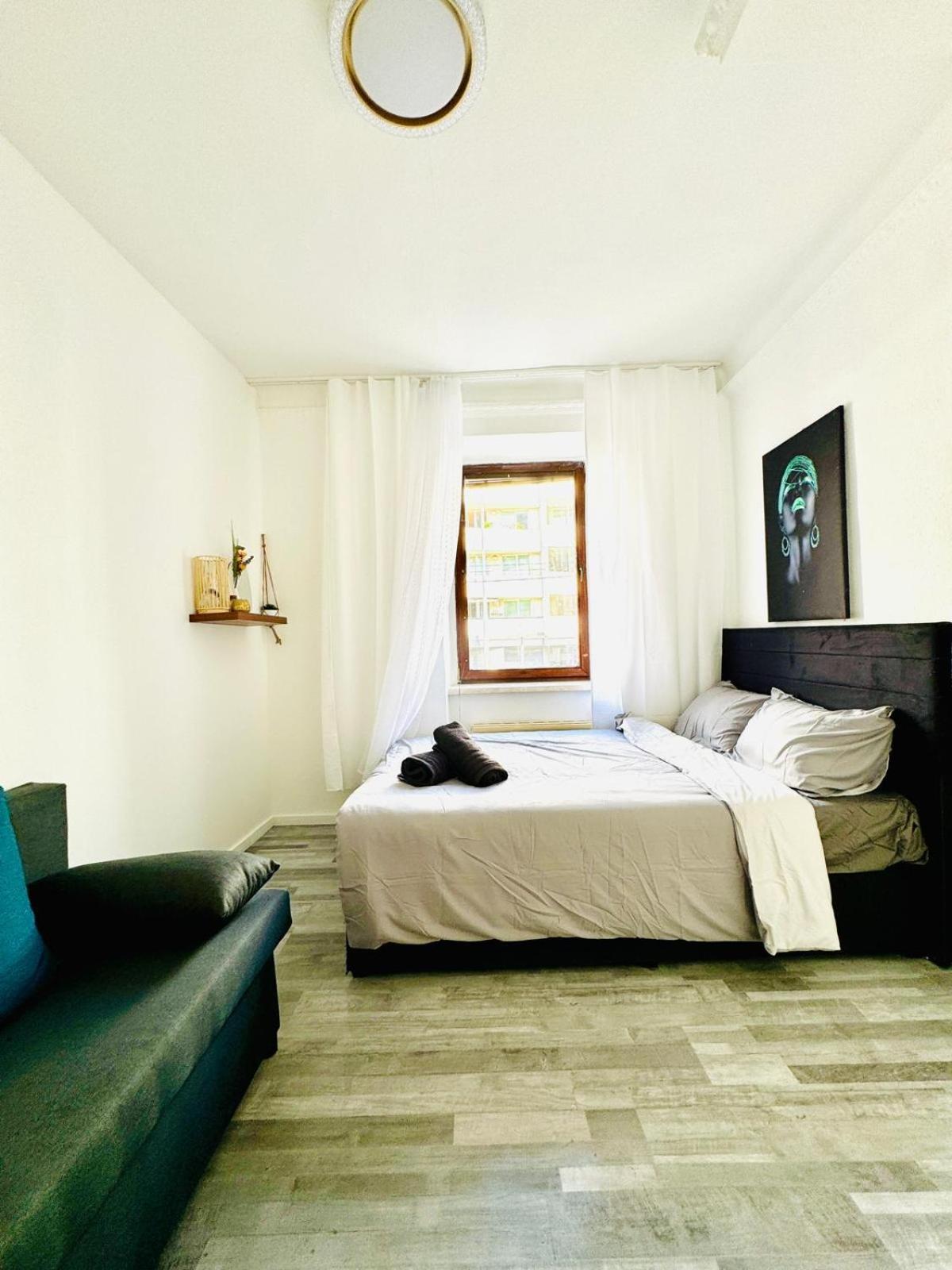 Very Spacious Apartment For Up To 7P With Great Location فيينا المظهر الخارجي الصورة