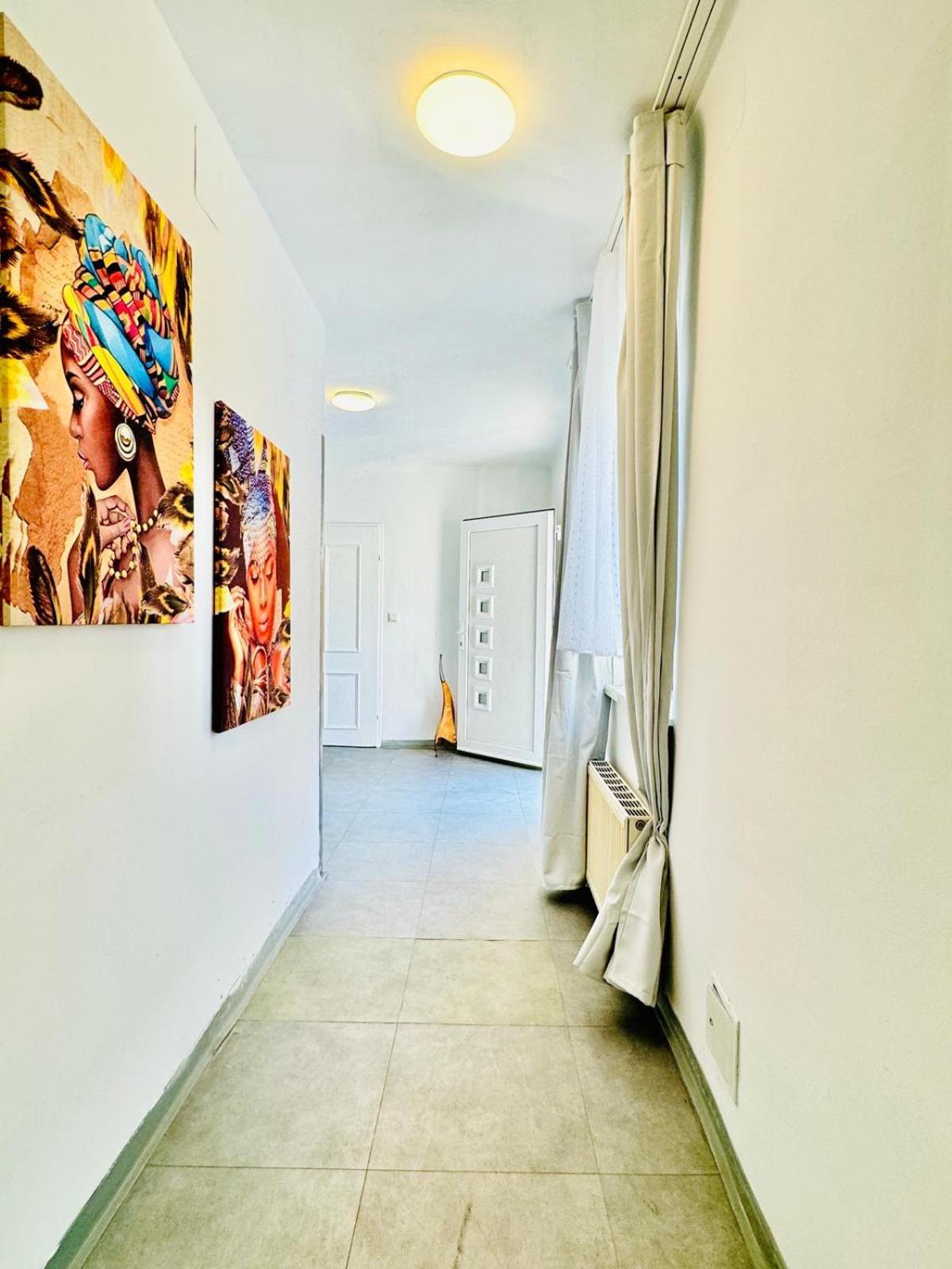 Very Spacious Apartment For Up To 7P With Great Location فيينا المظهر الخارجي الصورة